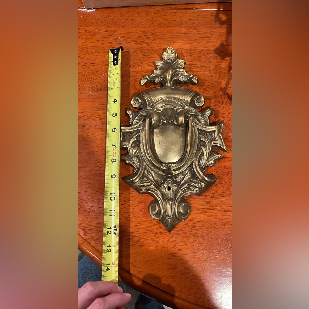 Antique brass door knocker - Picture 1 of 4